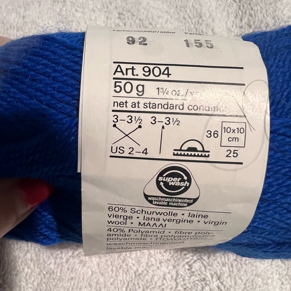Favora Swilan Yarn-60% Virgin Wool-40% Polyamide 1.75 Oz/ Blue. - Picture 3 of 4